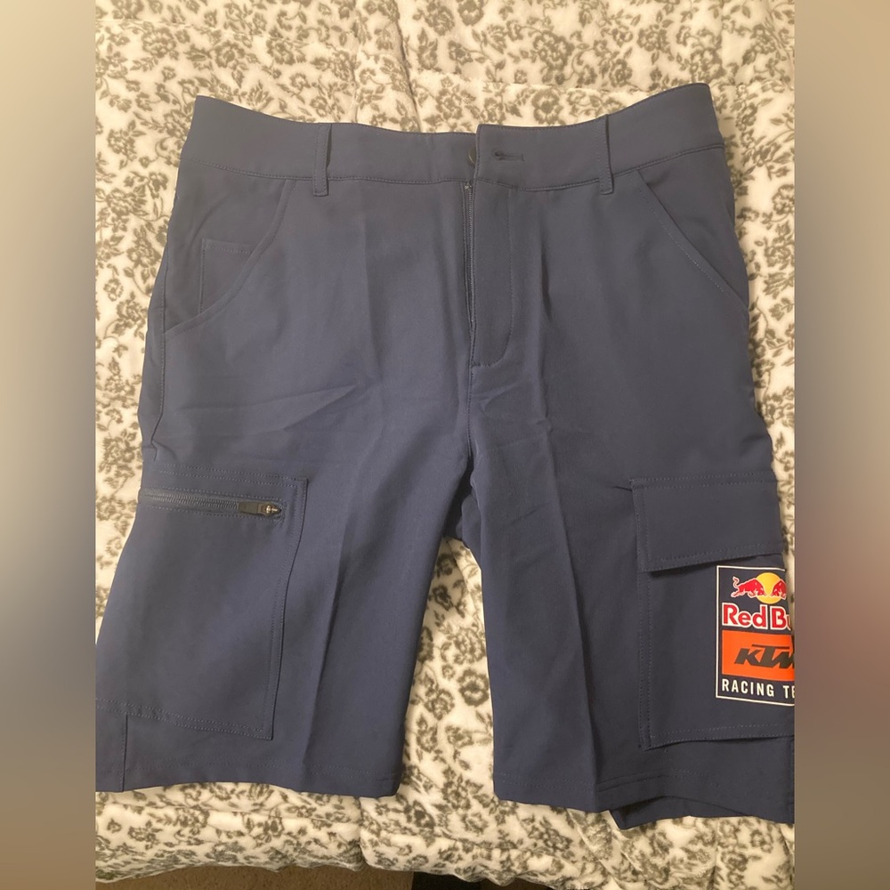 Men’s Red Bull Racing Team Blue Shorts